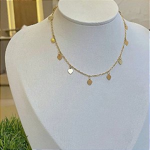 Colar Choker Correntinha com Pingentes de Corações Lisos Folheado a Ouro 18k