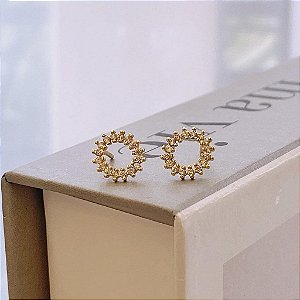 Brinco Circulo Cravejado Ponteiras Folheado a ouro 18K
