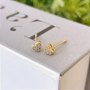 Brinco de Coração Cravejado Pequeno Pavê Galeria Folheado a ouro 18K