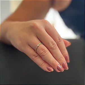 Anel com Aro de Corrente Lisa e Zircônia Redonda Folheado a ouro 18K
