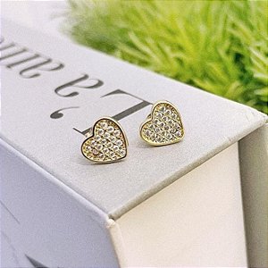 Brinco de Coraçao Pave Cravejado Cristal Folheado a Ouro 18k
