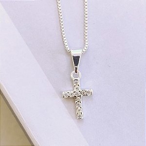 Colar Cruz Cravejada Cristal Pequena Folheado a prata 925