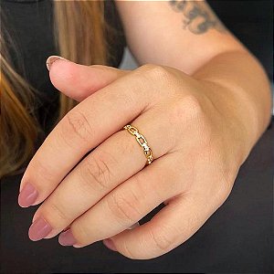 Anel Corrente Elo Liso e Elo Cravejado Alternado Folheado a ouro 18K