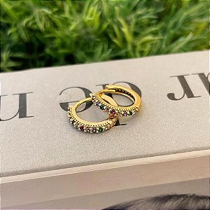 Brinco de Argola 1 Fio Cravejado Slim Rainbow P Folheado a ouro 18K