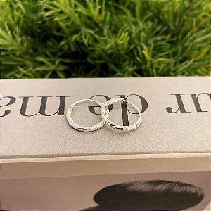 Brinco de Argola Fio Tubo Enrolado M Folheado a prata 925