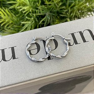 Brinco de Argola Fio Trançado Liso e Granitado Steel