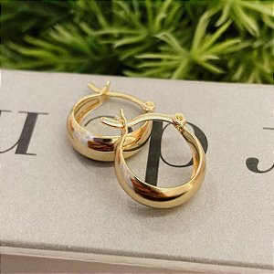 Argola Abaulada Lisa Fecho Italiano Folheado a ouro 18K