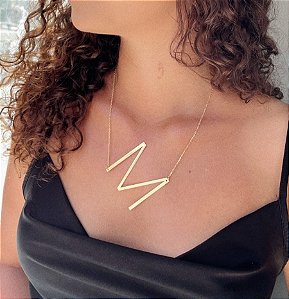 Colar de Letra Mega Folheado a ouro 18K