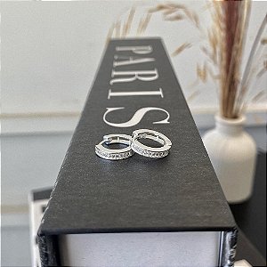 Argola Cravejada Reta G Folheado a prata 925