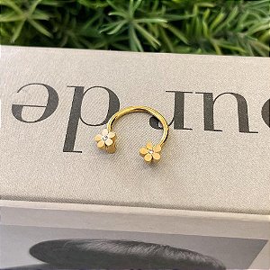 Piercing Ferradura Flores nas Pontas Folheado a ouro 18K
