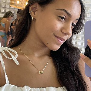 Colar Pingentes Corações Passantes Vazados Folheado a ouro 18K