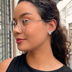 Brinco Coração Orgânico Achatado Steel