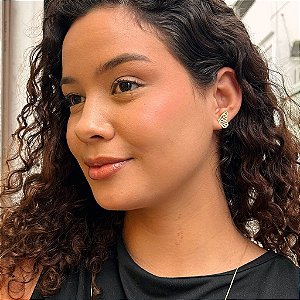 Brinco Borboleta Geométrico Recortado Folheado a ouro 18K