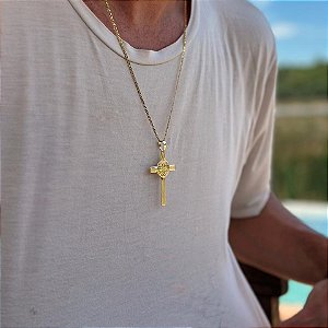 Pingente Cruz com Medalha São Bento Folheado a Ouro 18K