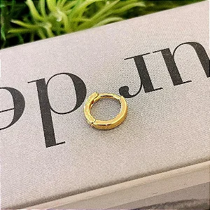 Piercing Argola Fio Liso Reto M Folheado a ouro 18K