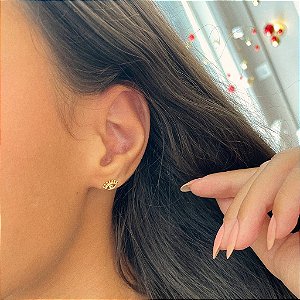 Brinco Olho Grego Delicado Zircônia Central Folheado a ouro 18K