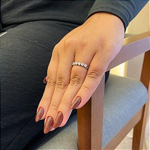 Anel Aro Inteiro Coração Liso e Zirconias Cristal em Formato de Coração Steel