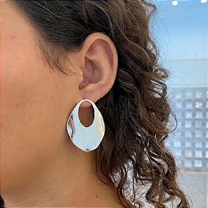 Brinco Oval Vazado Orgânico