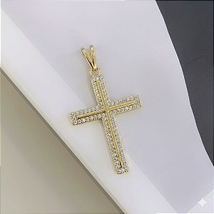 Pingente Cruz Cravejada Meio Liso