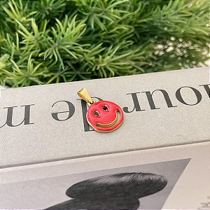 Pingente Carinha Feliz Resina Vermelha