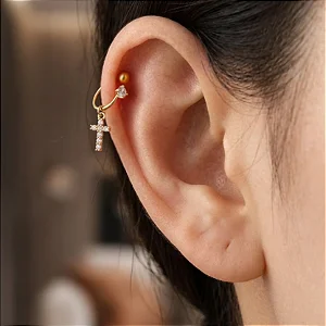 Piercing Ferradura 1 Zircônia e Pingente de Cruz