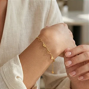 Pulseira Coração Vazado e Coraçao Liso de Maos Dadas