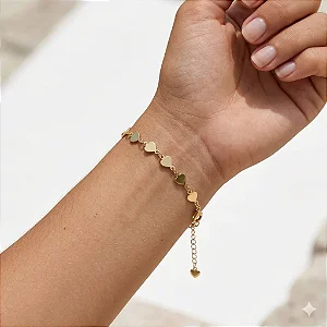Pulseira Coracoes Deitadinhos