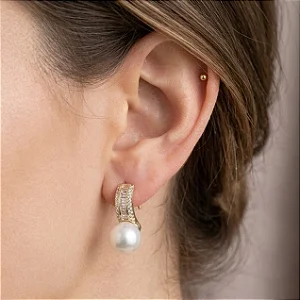 Brinco Meia Argola Baguetes e Pérola