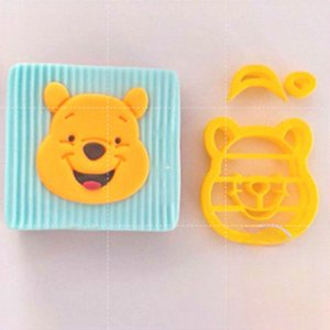 Kit Cortadores Turma Ursinho Poh 5cm