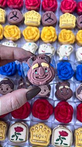 Fera (Bela e a Fera) Ejetor Modelador para Brigadeiros