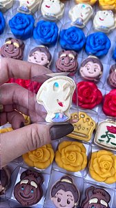 Xícara (A Bela e a Fera) - Ejetor Modelador para Brigadeiros