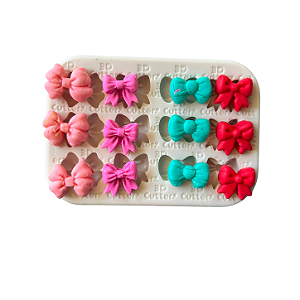 Molde de Silicone para Apliques de Confeitaria - Laços 1,5cm (Mini Apliques)