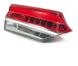 Lanterna Tampa Traseira Direita Toyota Corolla 2019 Gli