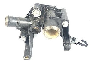 Carcaça Válvula Termostática Ford Focus 2012 7m5g 8k556 Ac