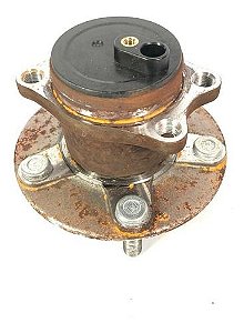 Cubo De Roda Traseira Esquerda Mitsubishi Lancer 2015 2.0