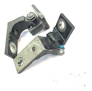 Dobradiça De Porta Traseira Direito Fiat Bravo 2012