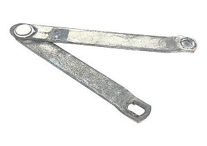 Dobradiça Direita Tampa Traseira Gm S10 2.8 2015 Diesel