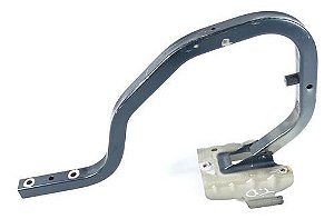 Dobradiça Direita Tampa Traseira Nissan Sentra 2016 2.0