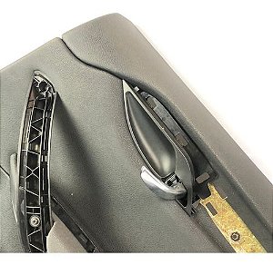 Forro De Porta Traseira Direita Bmw Bmw X1 2011 1.8