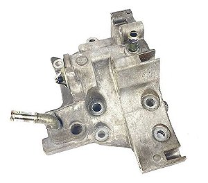 Carcaça Bomba De Água Nissan Sentra 2015 2.0