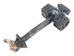 Limitador Porta Traseira Esquerda Vw Amarok V6 3.0 2018