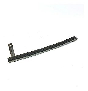 Guia Vidro Porta Traseiro Direito Nissan March 2017