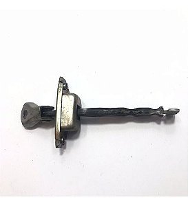 Limitador De Porta Traseira Direita Nissan March 1.6 2017