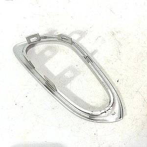 Moldura Do Puxador Interno Traseiro Dir Nissan Sentra 2014