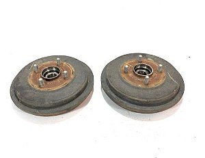 Par Tambor De Freio Com Cubo Traseiro Nissan March 2014