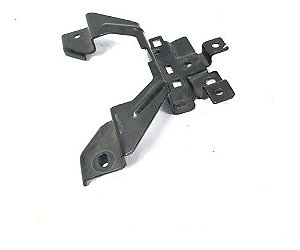 Suporte Trinco Capô Ford New Fiesta 2018 Av11a16860aa