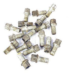 Parafuso De Roda Vw Jetta Tsi 2.0 2012 (unidade)