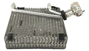 Radiador Evaporador Ar Cond. Vw Touareg 2010 52431276