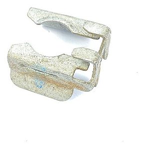 Presilha Bico Injetor Gm Cruze 2012 1.8 Ltz 55570284