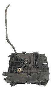 Caixa Suporte Bateria Renault Fluence 2015 2.0 16v (detalhe)